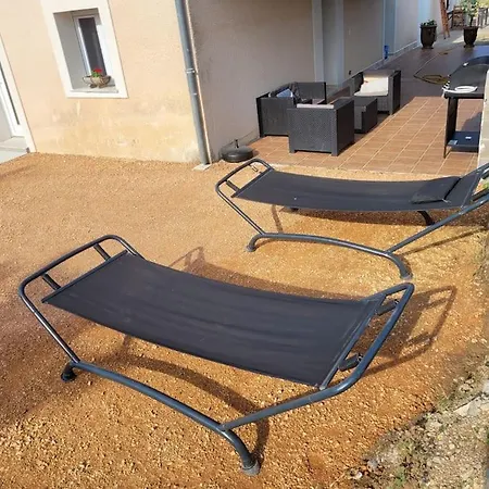 Appartement Calme Et Nature Saint-Jean-de-Serres Extérieur photo